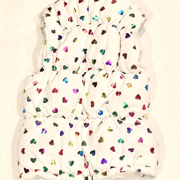 Faded Glory white puffer vest w/ metallic hearts - Picture 2 of 2